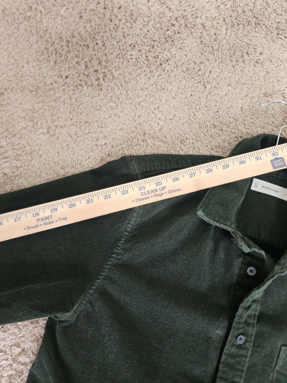 Everlane Men’s Forest Green Corduroy Button-Down Shirt - Picture 8 of 8